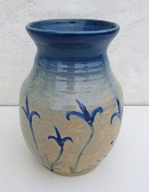 02_VASE h20cm £65